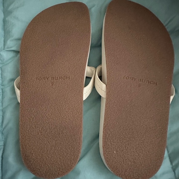 NWOT Tory Burch Women’s Miller Cloud Ivory Sandals - Picture 2 of 6